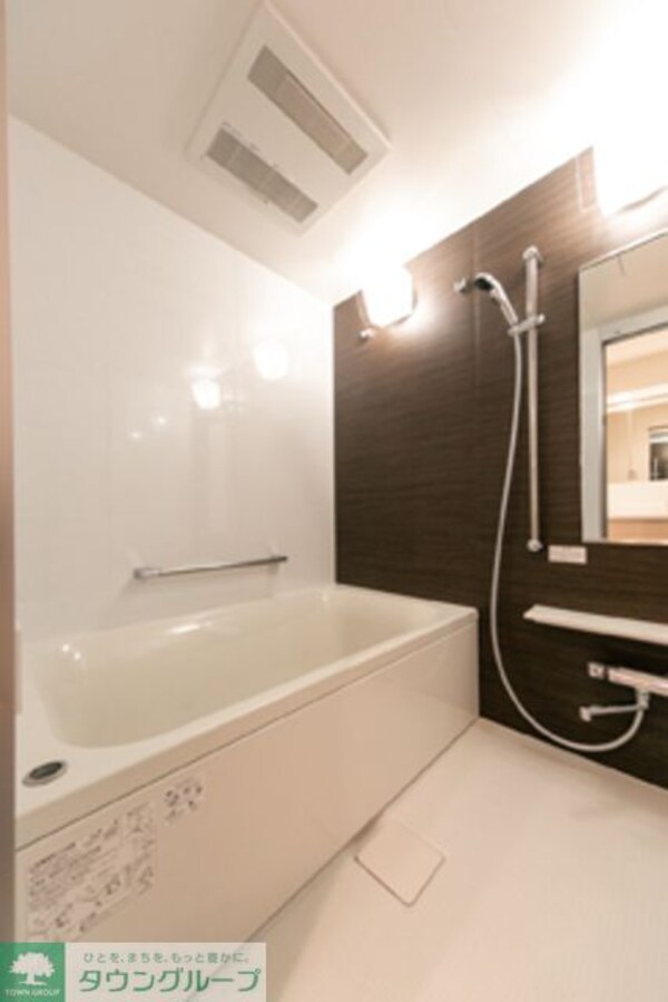 バス／シャワールーム等(※写真は同タイプ住戸です。)