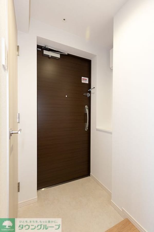 玄関(※写真は同タイプ住戸です。)