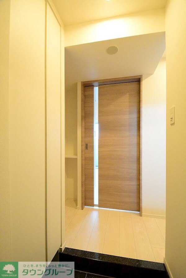 玄関(カラータイプ異なります。)