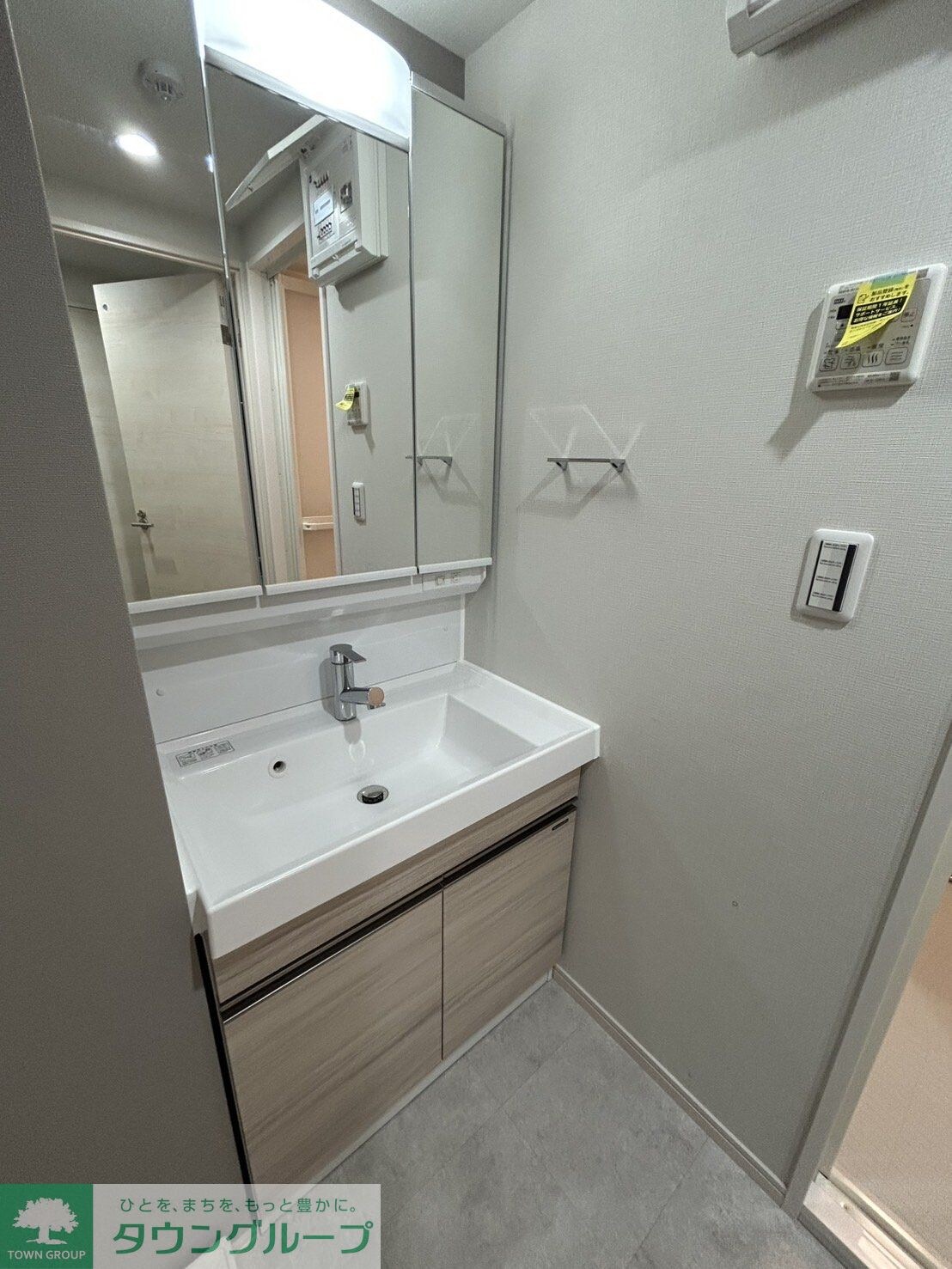 物件内観写真14　(洗面)