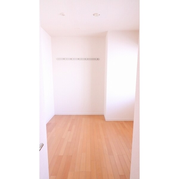 リビング・居室(玄関脇洋室)