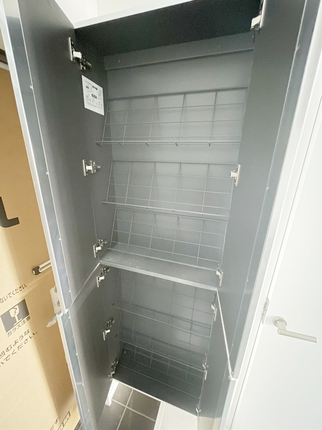 物件内観写真11　(玄関)