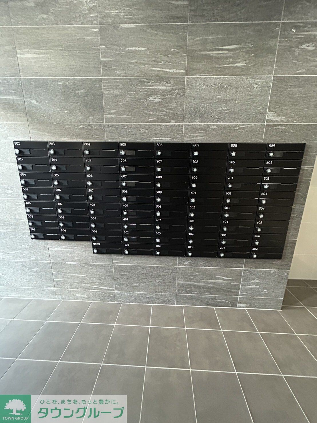 物件内観写真9　(駐車場)