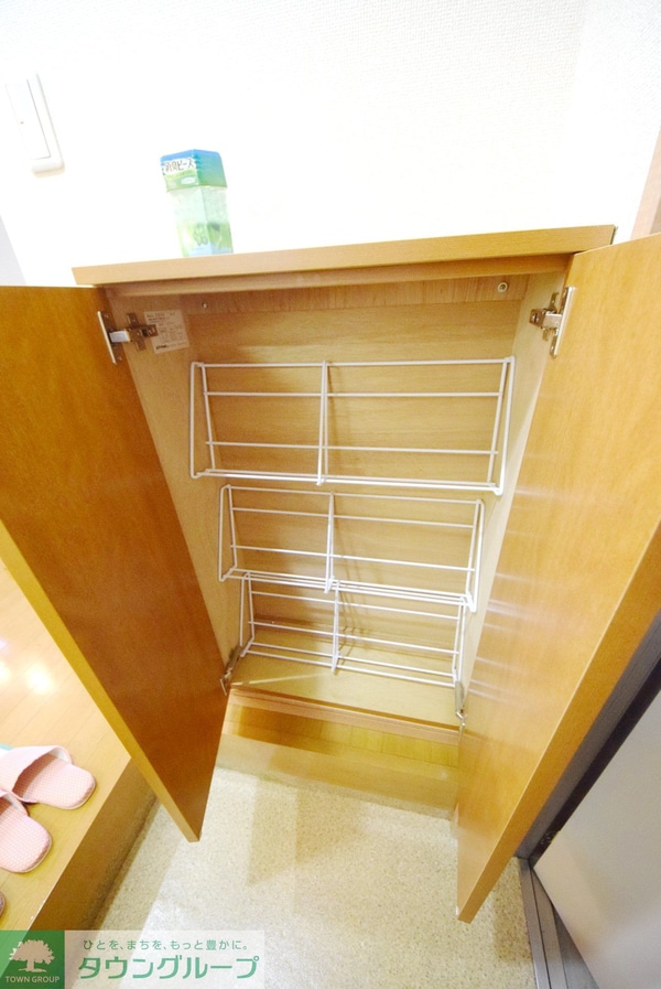 玄関(収納)