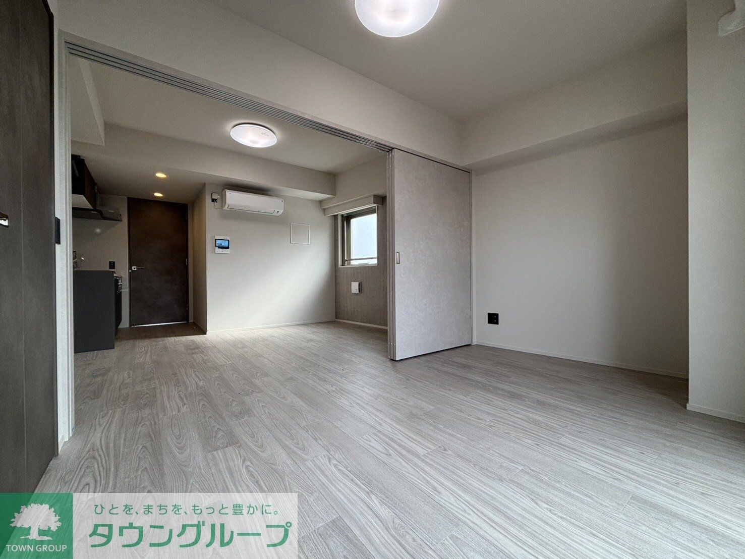 物件内観写真15　(リビング/居室)