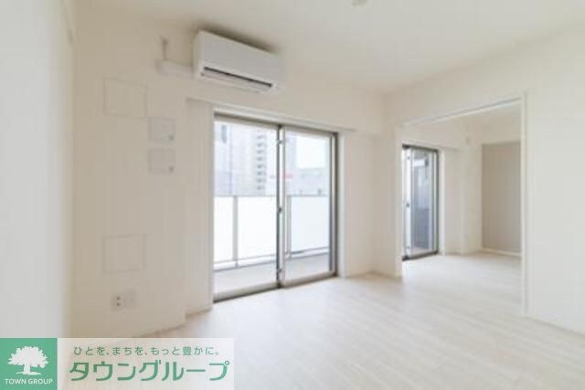 物件内観写真2　(※写真は同タイプ住戸です。)