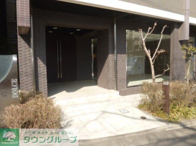 物件内観写真3　(エントランス)