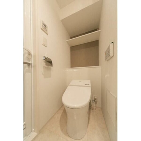 トイレ(※別号室参考写真)