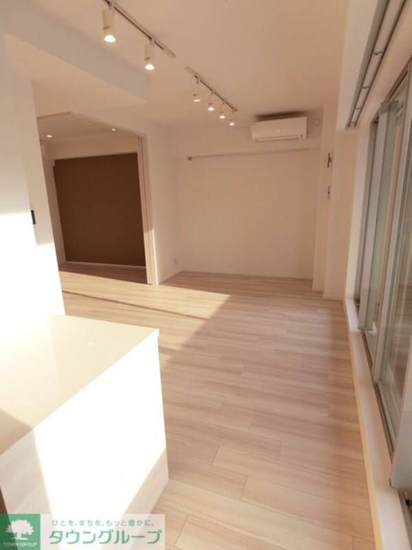 リビング・居室(Hタイプ2019年10月撮影 同タイプ1002号室の写真で…)