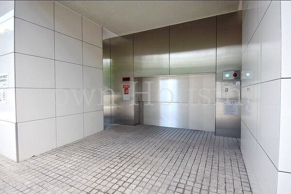 駐車場(お問合せは(株)タウンハウジングレジデンス事業部　赤坂店・…)