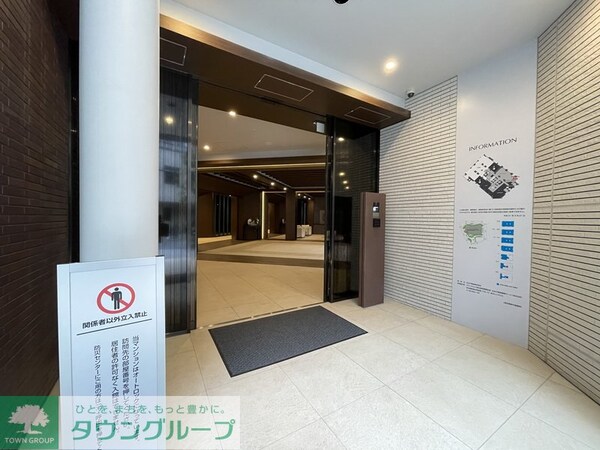 エントランス(お問合せは(株)タウンハウジング東京へ)