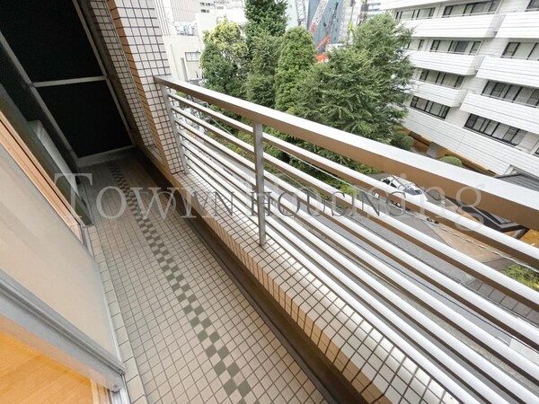 バルコニー(お問合せは(株)タウンハウジングレジデンス事業部　赤坂店・…)