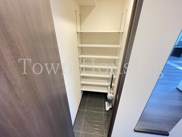 収納(お問合せは(株)タウンハウジングレジデンス事業部　赤坂店・…)