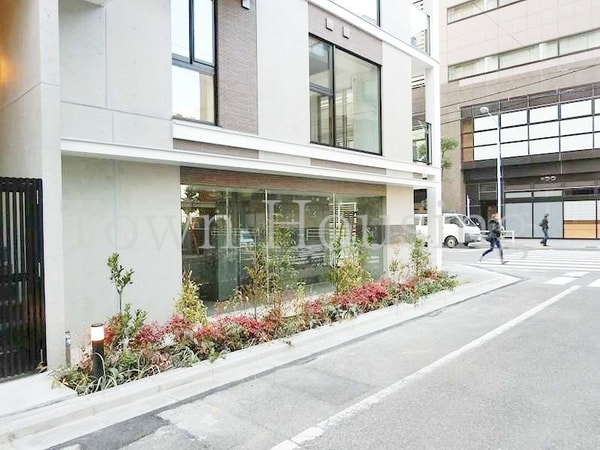 エントランス(お問合せは(株)タウンハウジングレジデンス事業部　赤坂店・…)