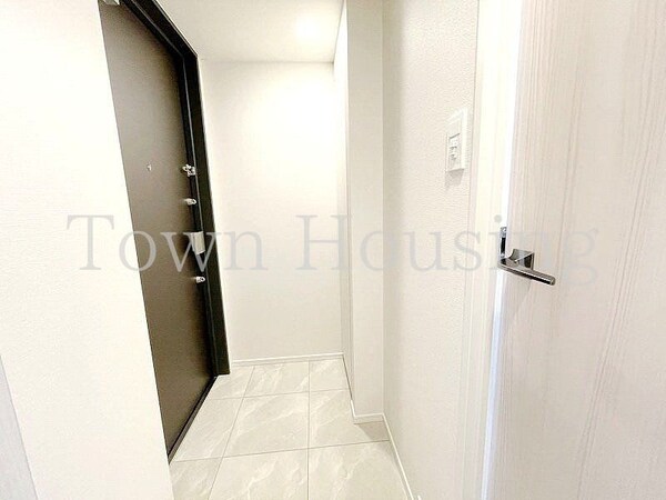 玄関(お問合せは(株)タウンハウジングレジデンス事業部【03-…)