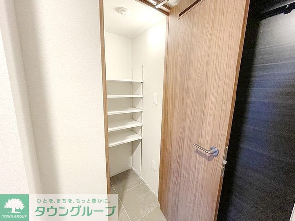 収納(お問合せは(株)タウンハウジング東京へ)