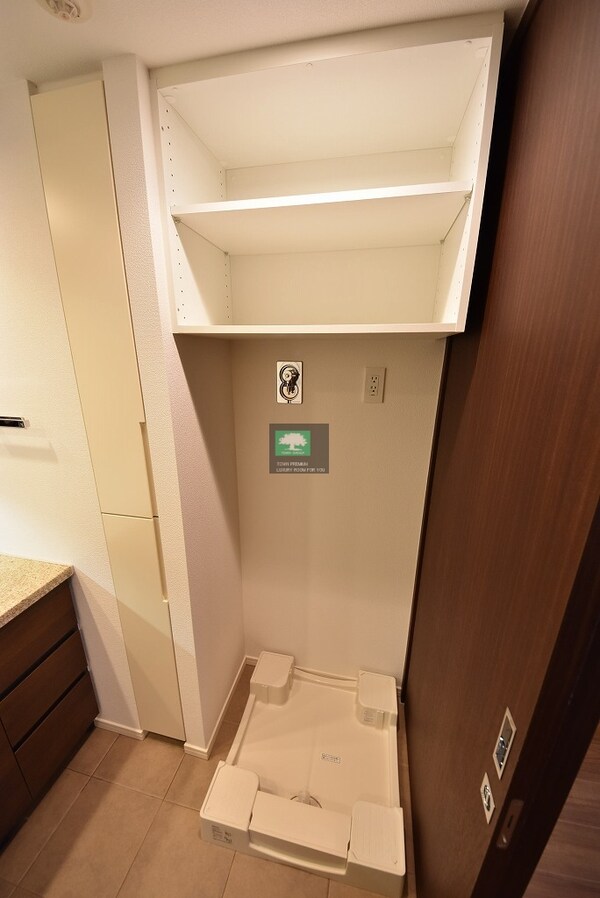 収納(お問合せは(株)タウンハウジング東京へ)