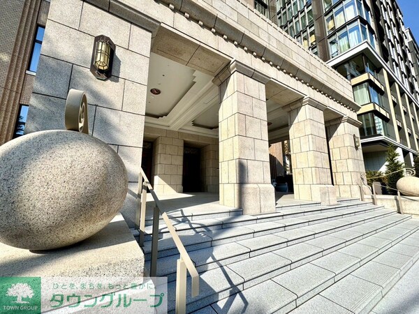 エントランス(お問合せは(株)タウンハウジング東京へ)