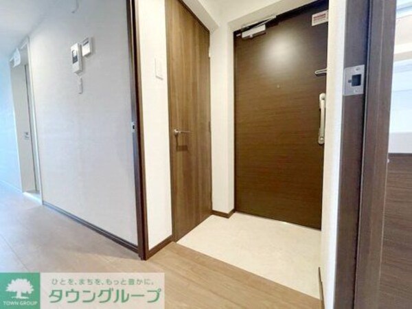玄関(お問合せは(株)タウンハウジング赤坂店へ【03-5563-…)