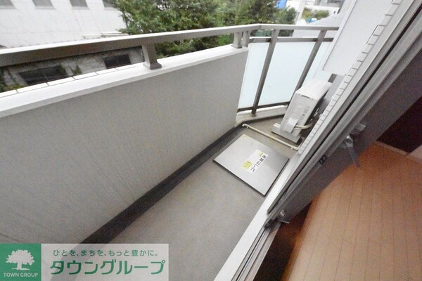 バルコニー(お問合せは(株)タウンハウジング赤坂店へ【03-5563-…)
