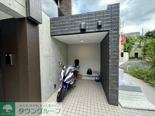 駐車場(お問合せは(株)タウンハウジング東京へ)