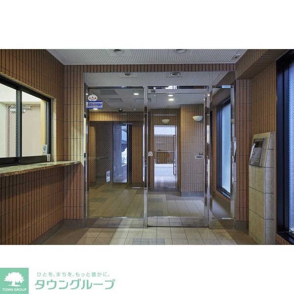 エントランス(お問合せは(株)タウンハウジング東京へ)