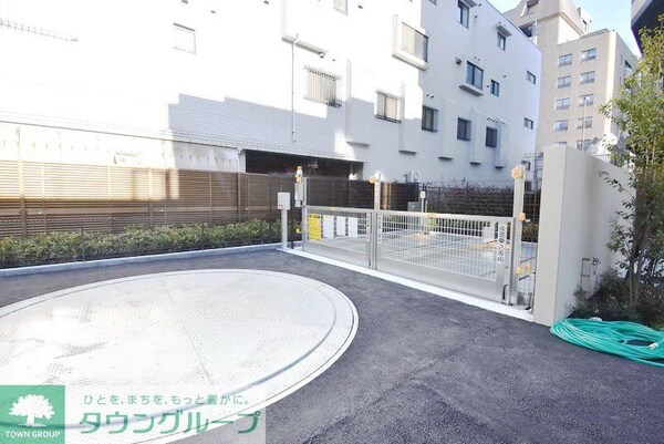 駐車場(お問合せは(株)タウンハウジング赤坂店へ【03-5563-…)