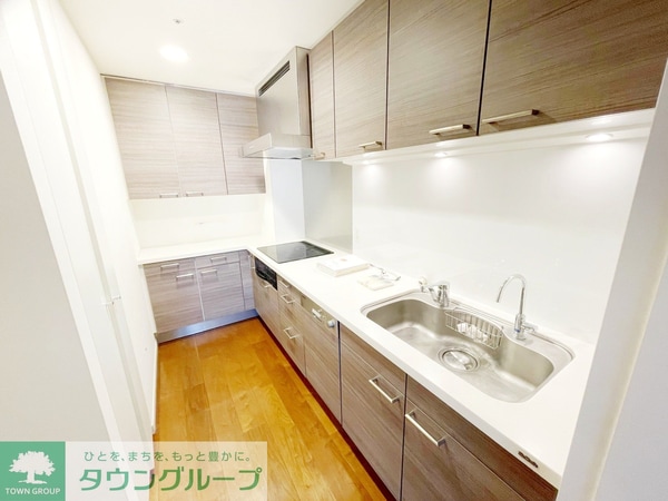 キッチン(お問合せは(株)タウンハウジングレジデンス事業部【03-…)
