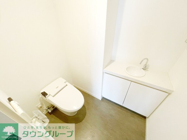 トイレ(お問合せは(株)タウンハウジングレジデンス事業部【03-…)