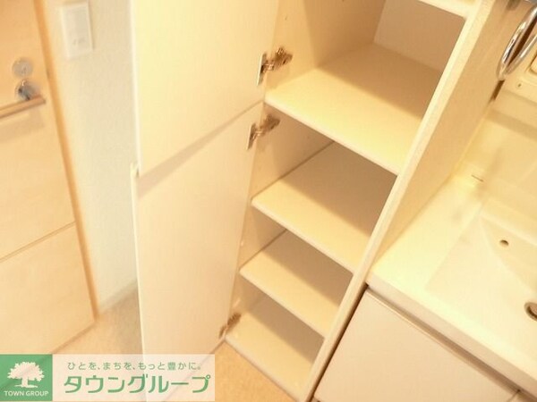 収納(お問合せは(株)タウンハウジング東京へ)