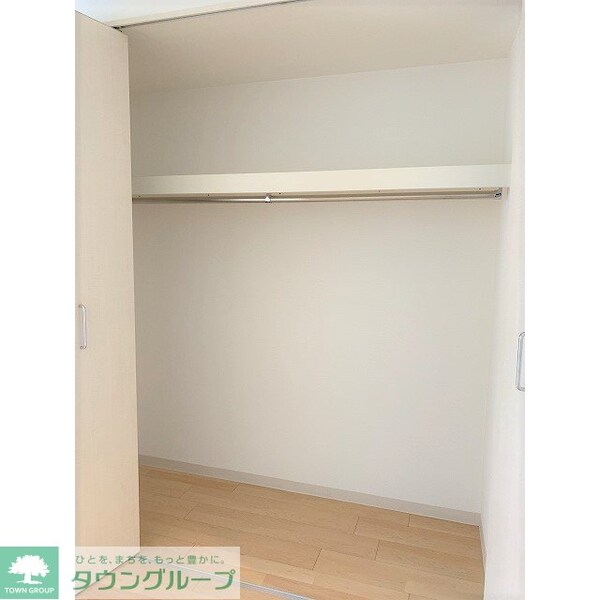 収納(お問合せは(株)タウンハウジング東京へ)