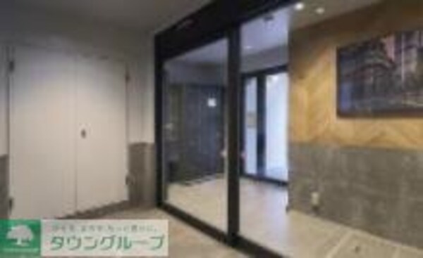 エントランス(お問合せは(株)タウンハウジング東京へ)