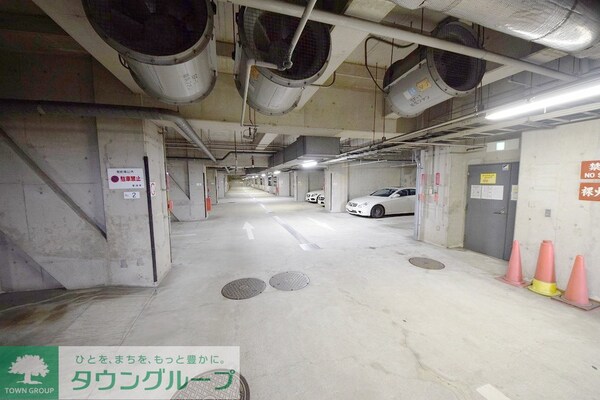 駐車場(お問合せは(株)タウンハウジング東京へ)