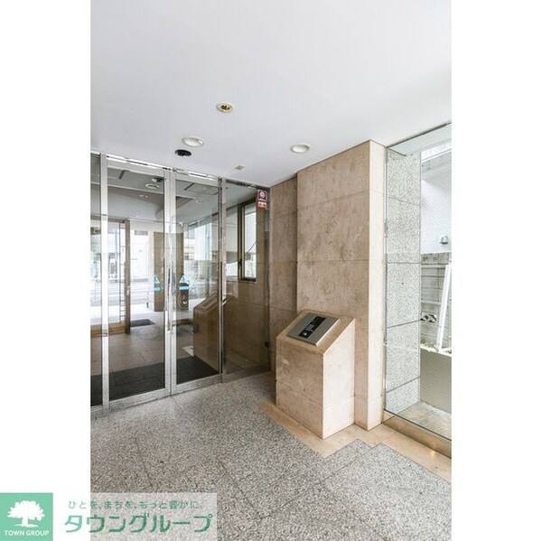 エントランス(お問合せは(株)タウンハウジング東京へ)