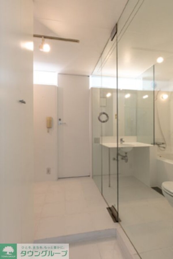 玄関(※写真は同タイプ住戸です。)