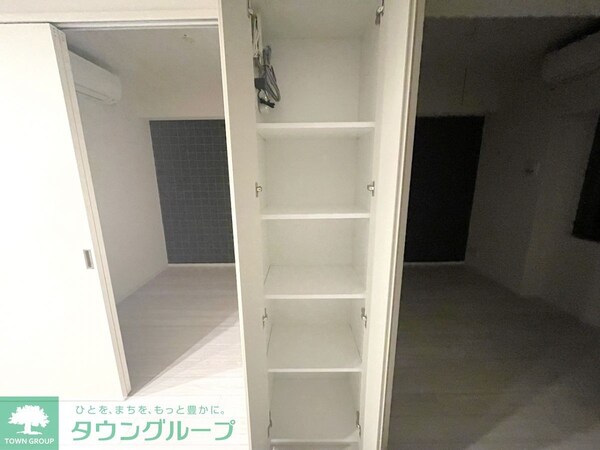 収納(お問合せは(株)タウンハウジング東京へ)