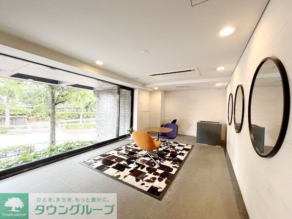 ロビー(部屋探しは株式会社　タウンハウジング　までお気軽にお問合せ…)