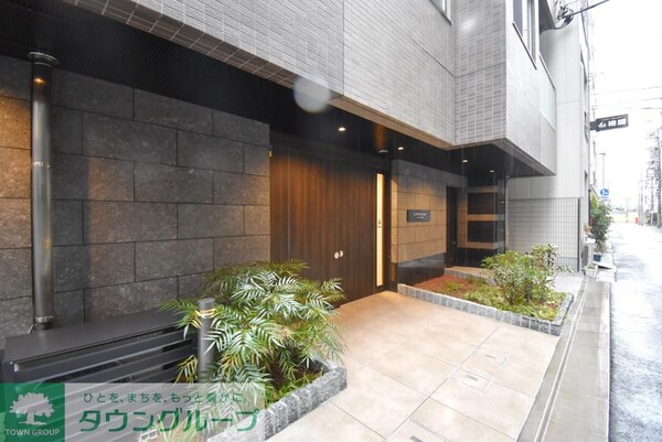 エントランス(お問合せは(株)タウンハウジング東京へ)