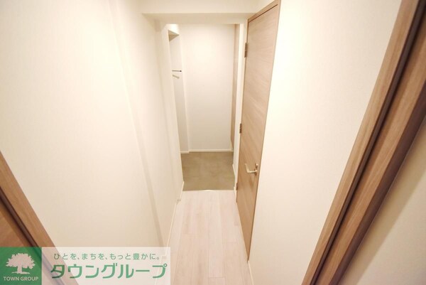 玄関(お問合せは(株)タウンハウジング東京へ)