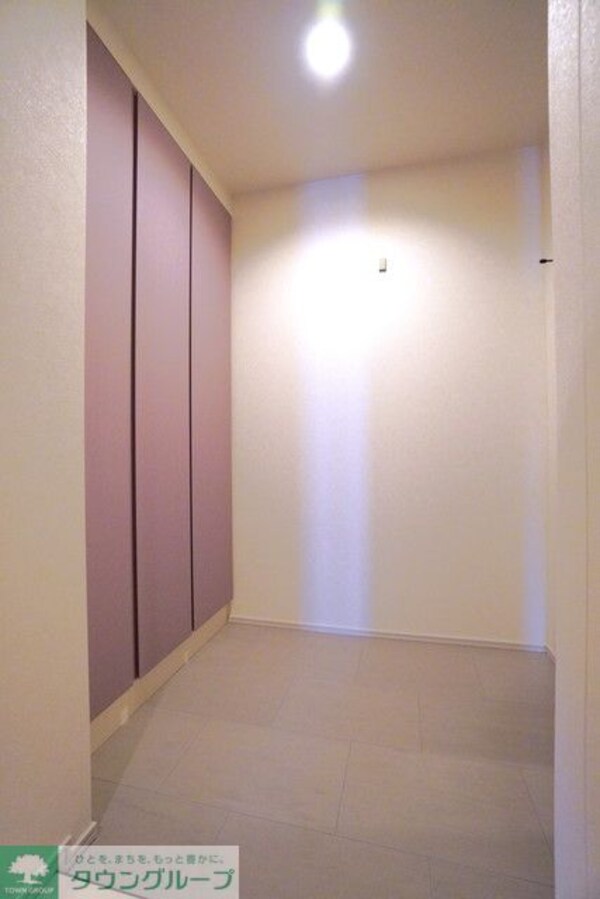 玄関(※写真は同タイプ住戸です。)