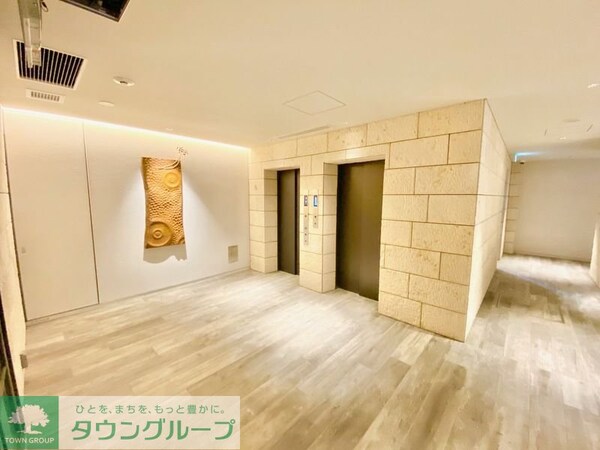 エントランス(お問合せは(株)タウンハウジング東京へ)