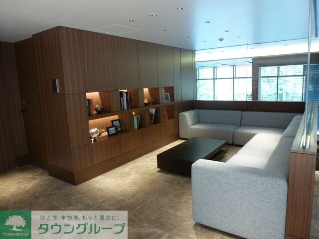 物件内観写真16　(2014年4月撮影 ラウンジ)