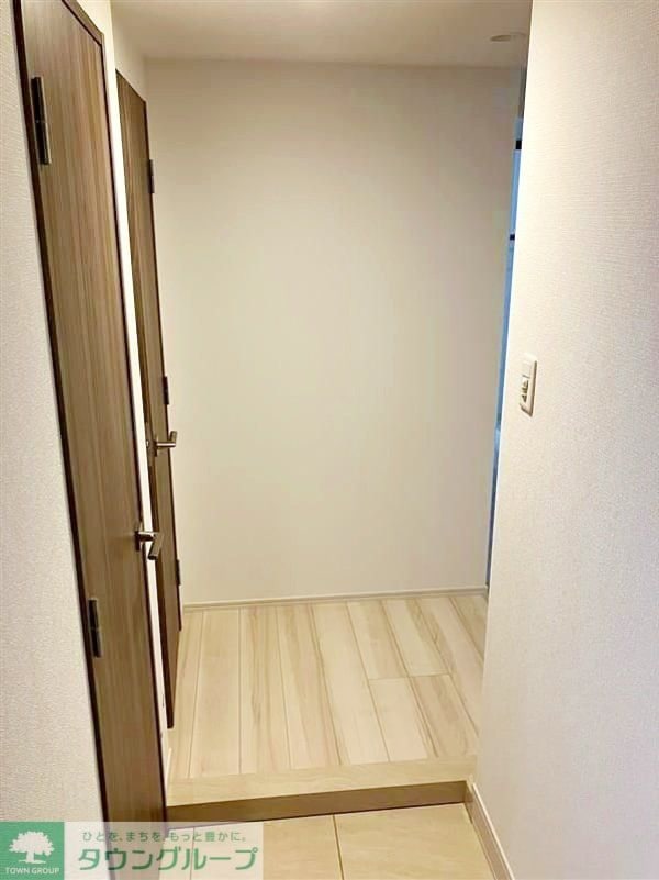 玄関(お問合せは(株)タウンハウジングレジデンス事業部【03-…)