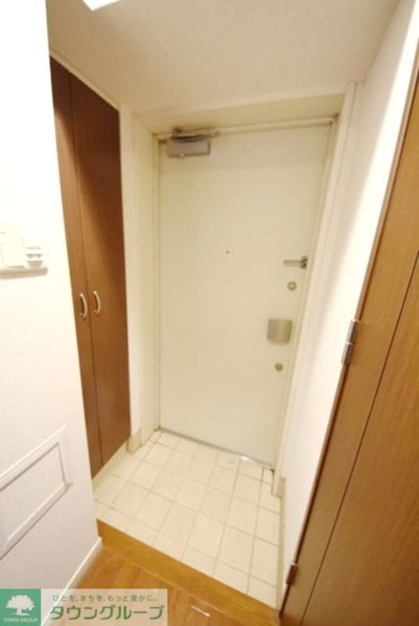玄関(※反転部屋写真参考※)