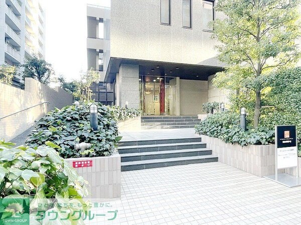 エントランス(お問合せは(株)タウンハウジング東京へ)
