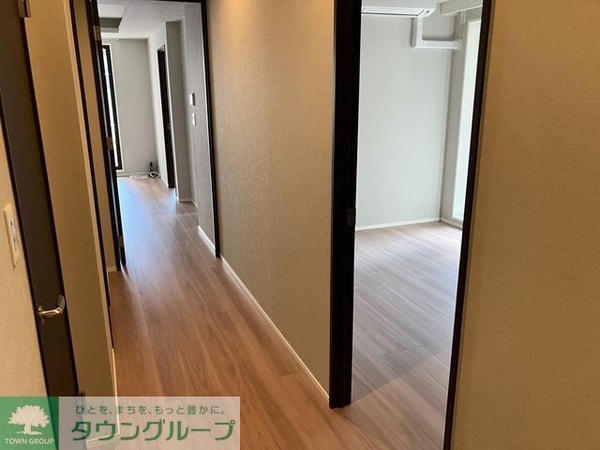 玄関(※写真は同タイプ住戸です。)