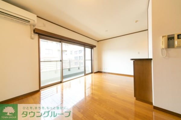 リビング・居室(※写真は同タイプ住戸です。)