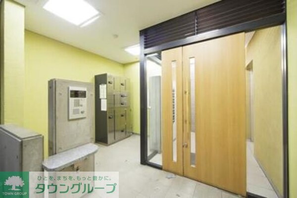 エントランス(お問合せは(株)タウンハウジングレジデンス事業部【03-…)