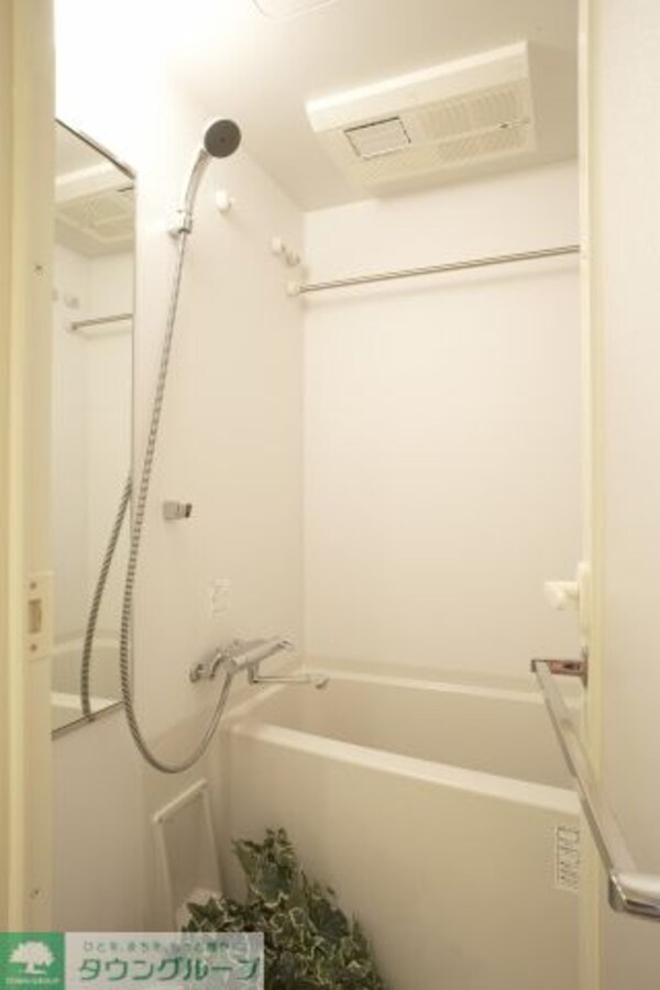 バス／シャワールーム等(※参考写真)