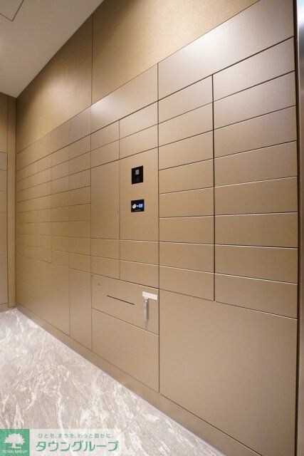 物件内観写真4　(宅配BOX)